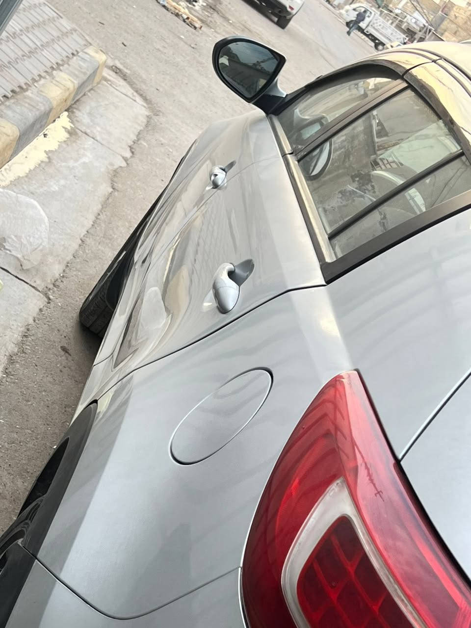 سلام عليكم كيا سبورتج موديل 2011 خليجيه مكفوله من الضربه قطعتين صبغ فقط مكينه دوش تبريد تدفئه صدر امامي خلفي جديد تخم تاير كهربائيات تحويل مباشر جاهزه مابيهه اي نقص بيع السعر 118 وبيهه مجال مكاني بغداد الحسينيه للاستفسار ***********
