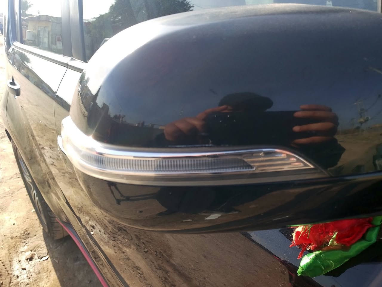 السلام عليكم سياره للبيع كيه صول موديل 2018 سياره جديده
بمعنئ الكلمه ماشيه 64   مكينه 1600 جي دي اي تيربو تحويل مباشر سياره مال جناي بعدهي زيرو ضرر فقط قبق جنطه ليبل واحد

 مع السونار سياره فول مواصفات عداه الفتحه بصمه السعر 115وبيه

 مال بصيط حك الجيه مكاني بابل القاسم حي العسكري الاستفسار *********** .
