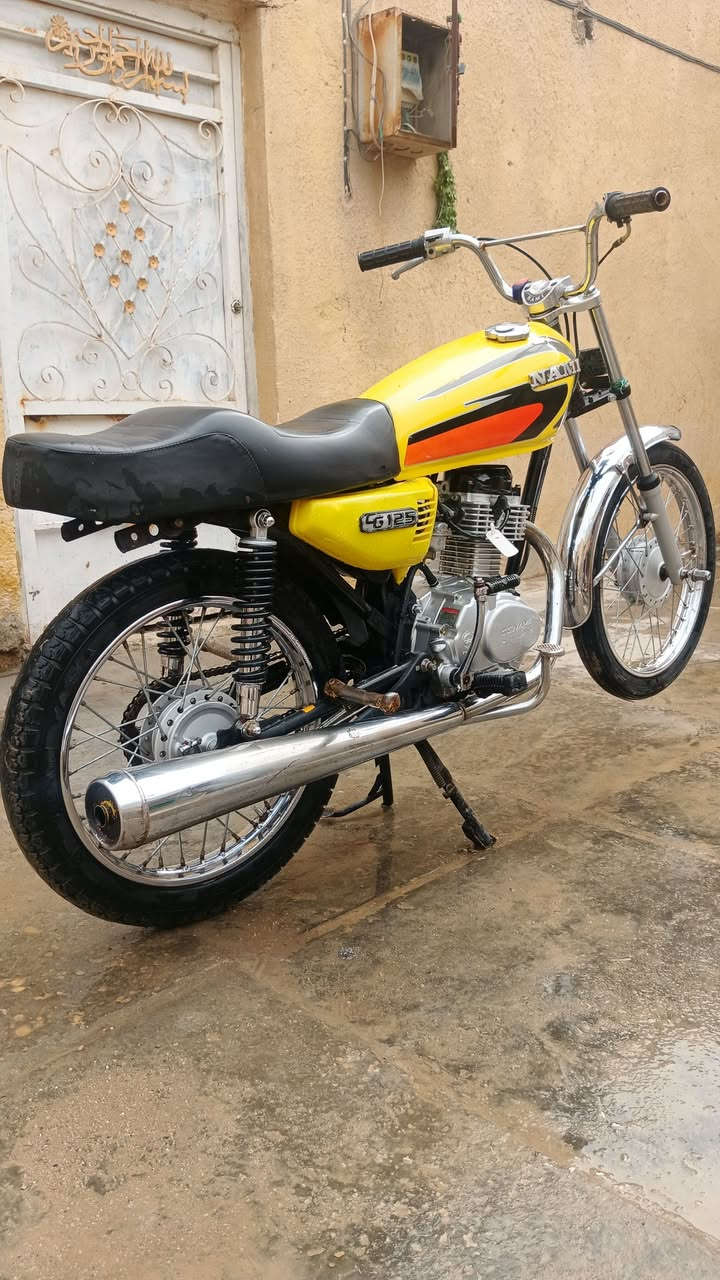 امراوس. فقط إذا اوراق ونضيفه اطي فرق    حته لو كلك عادي


**إذا كنت صاحب هذا الإعلان وتريد حذفه لأي سبب، رجاءا أرسل رسالة إلى الدعم الفني**