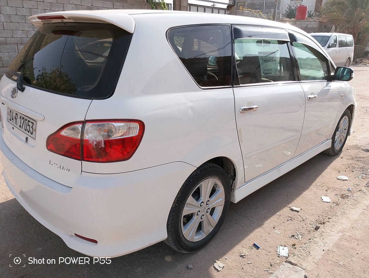 سلام عليكم. للبيع ابسم مديل 2001 محدثة بلكامل فول  مواصفات كامرات وحساسات تحكم استيرن اشاير بلمري
مكفول ضربه وصبغ وعيب شرعي تخم تاير ويل كب جديد
حدادية خلفي امامي كله جديد مكينه وكير كفالة  فتحتين السياره سيارة احلة من الصور
 ( السيارة فورويل ومحولة بلكامل توويل)  
السعر 122 وبيها مجال العنوان بصره خور الزبير.
 للاستفسار انتصل وتدلل ***********
