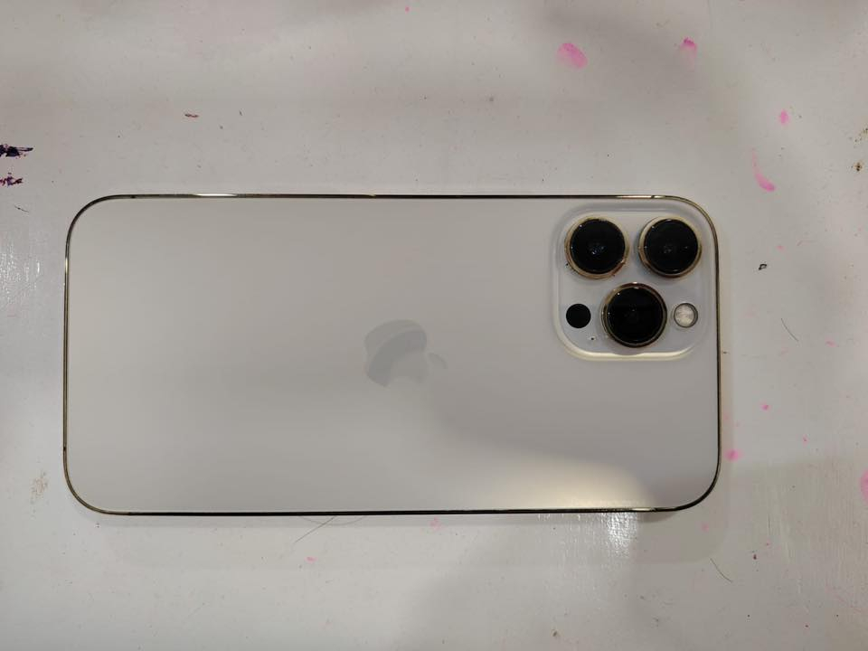 ايفون 13 برو ماكس  ذكره 256 بطاريه 80‎‎% سعر 600وبيه مجال بسيط
اتصال ***********
