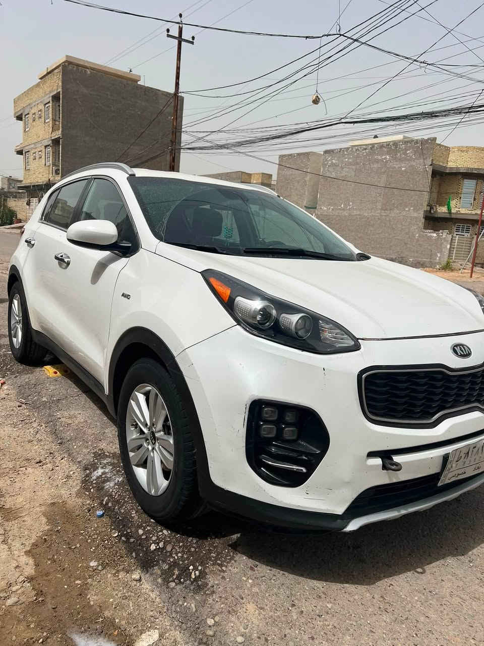 سلام عليكم كيا سبورتج موديل ٢٠١٧واردامريكي حادث فقط بنيد مبدل اصلي سياره بدون صبغ جاهزه من كلشي تخم تاير كير مكينه تبريد ثلج السعر ١٤٠ وبيها مجال او مرارس بجيب او جارجر 
***********
***********مكان السياره كربلاء و بغداد
