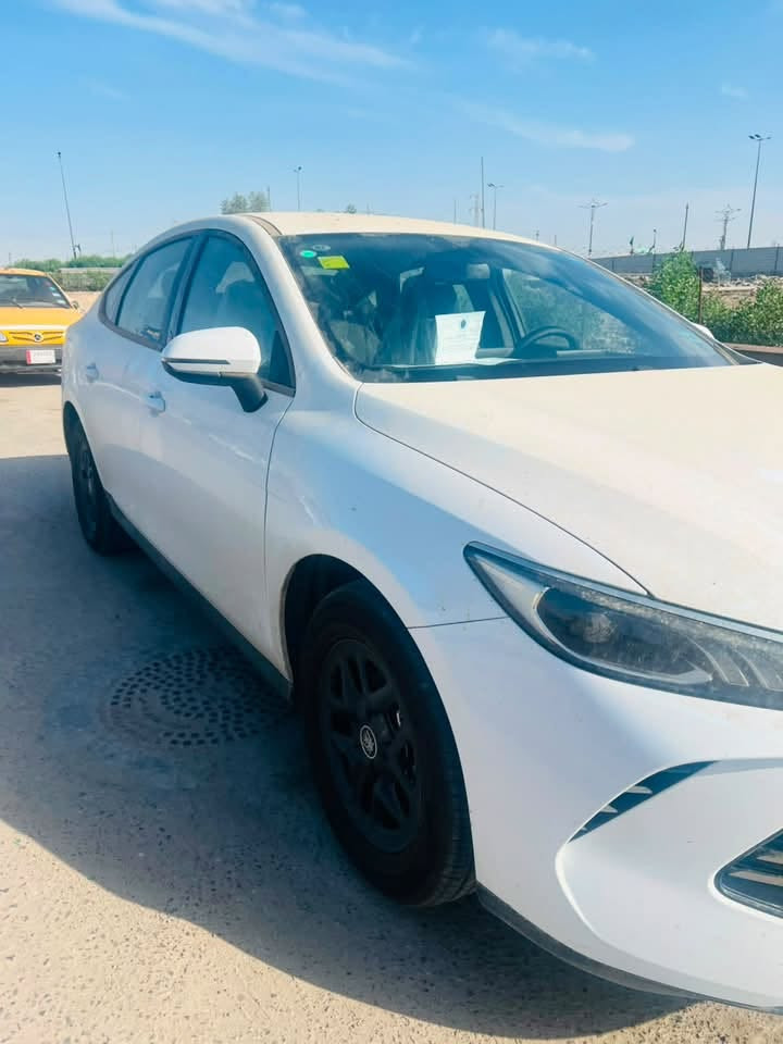 سلام عليكم byd كن بلاص زيرو
مكان بصرة بسعر ١٠٠ ***********

