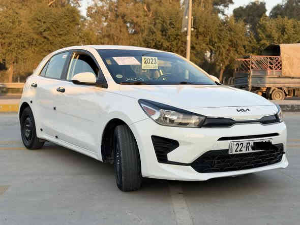 للبيع كيا ريو ((جنطة))موديل 2023((مرقم اربيل الجديد+هزه جديد +سنوية جديد)) شرط التحويل
🔥 مواصفات s المعروفة
🔥 ماشية 38 الف فقط
🔥 شاشة كبيرة الحجم
🔥 تحمكات استيرن جهتين
🔥 كير اتوماتيك
🔥 محرك 16 دوش
🔥 فحم كزوز بيها الاصلي 
🔥 كير svt
🔥 تبريد وتدفئة
🔥 شحن وايرليس
🔥 مثبت سرعة
🔥تايرات جدد +باتري جديد
الضرر: شبه كلين ((بدون ايربكات خلاص ))بيها بس تعديل بارد بالجاملغ الامامي جهة النفر بجم كبس خلفي كبس السياره احلى من الصور وانظف بعد وكلشي بيها بلادي 

السعر خاص او اتصل
***********
***********
