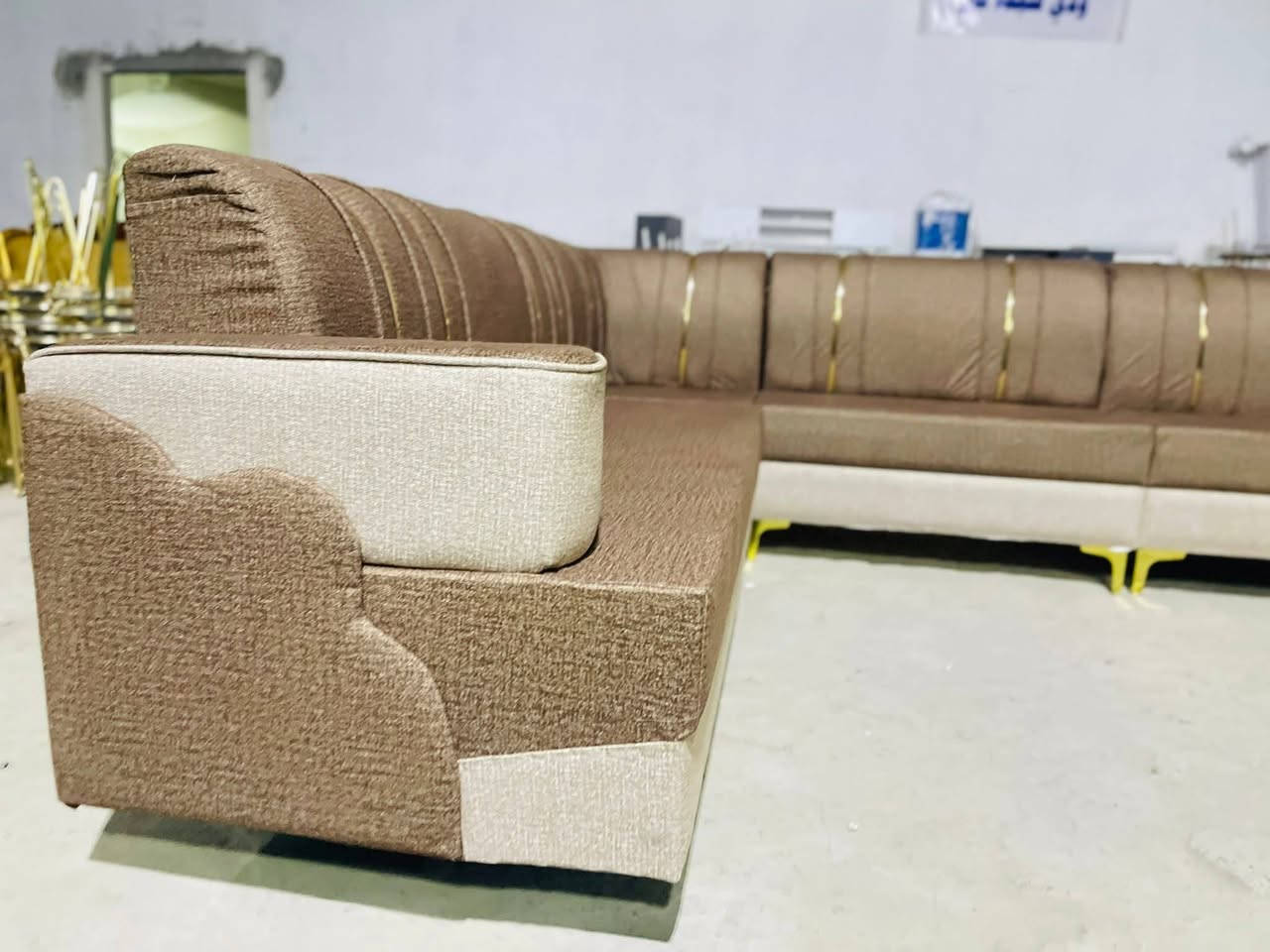 #عرض_العيد.... تفليش الاسعار
تعديل وتبديل
كافه الاقمشه
 والديكور
  لتخامه والدواوين  البلوك
تبديل الاسفنج
تبديل الاقماش
تعديل ديكور
سياره تاخذه وتجيبه جاهز
شغل تخامه ودواوين جديد 
الاستفسار واتساب
***********
