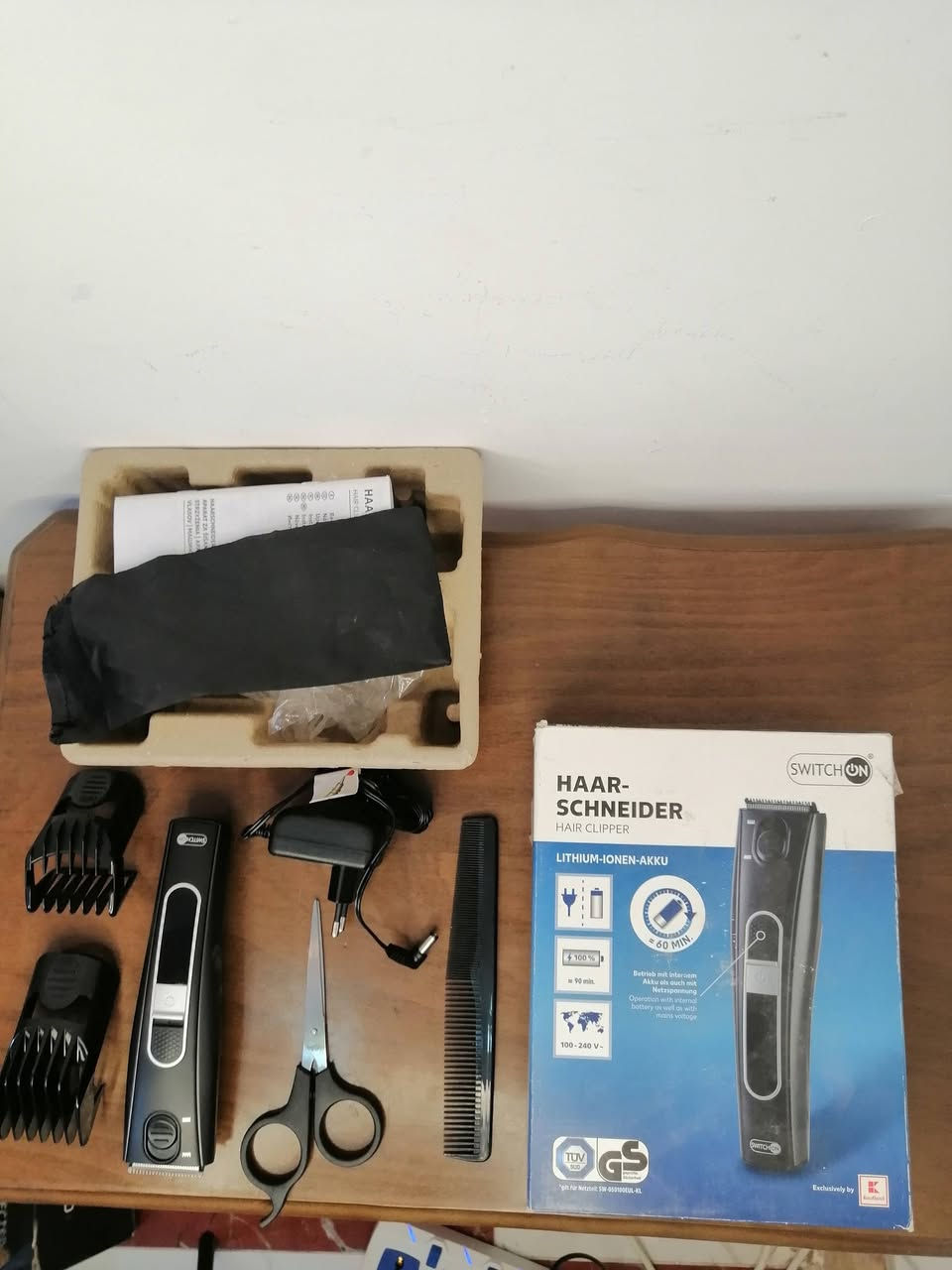 ماكنة حلاقة تدريج ماركة سويج اون الألمانية جديد غير مستخدم كامل ملحقات
بسعر ٢٠ ألف دينار


**إذا كنت صاحب هذا الإعلان وتريد حذفه لأي سبب، رجاءا أرسل رسالة إلى الدعم الفني**