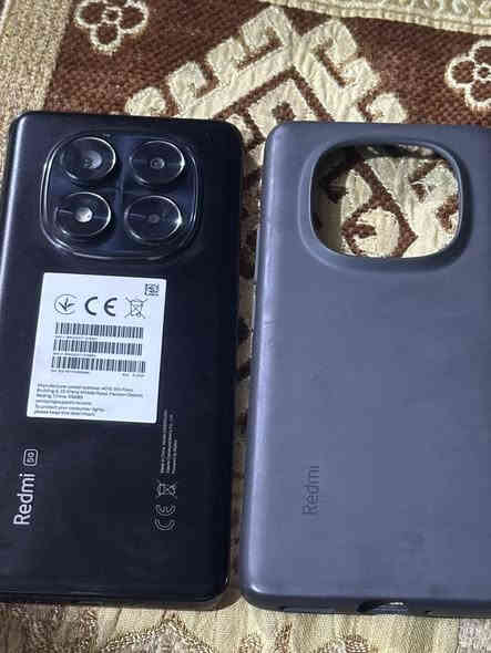 سلام عليكم جهاز كلش نضيف الذاكره 512العشواهيه 12جهاز كسر كارتون ما صار له هواي من خثته خاله عندي خل الشهرين السعر خاص او علا الرقم بي واتساب ***********
