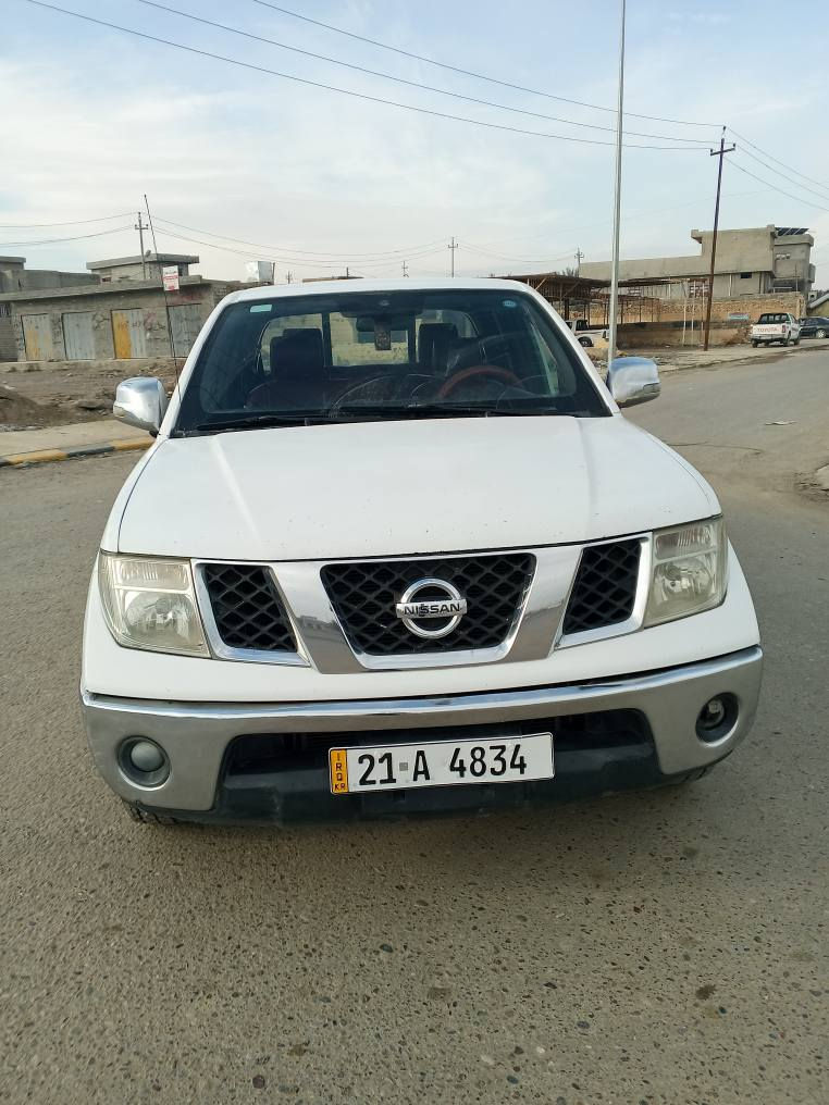 سلام عليكم بكم نيسان نيفاره 
2009صبغ قطعتين بدون دوخل
محرك بلادي شرط مومفتوح 
رقم السليمانية دولي سنويه 29
سياره جديدها محرك كير صدر تخم تايرات جديد تبريد ثلج يرهم مراوس حسب القناعه اتصال ***********
مكلف بل النشر تكريت, صلاح الدين
