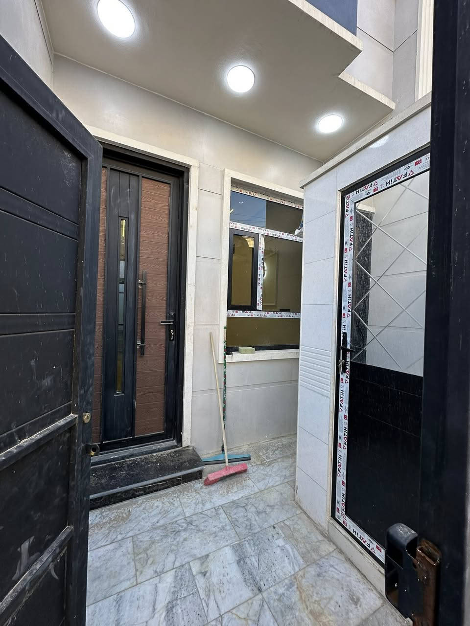 ٦٤ للبيع بناء حديث
يحتوي على #استقبال #مطبخ #خدمات #٣غرف

الموقع 📍الشعب حي العقاري ضباط الكويتي

للأستفسار آكثر الأتصال على الأرقآم***********

القريشي للوساطة العقارية
