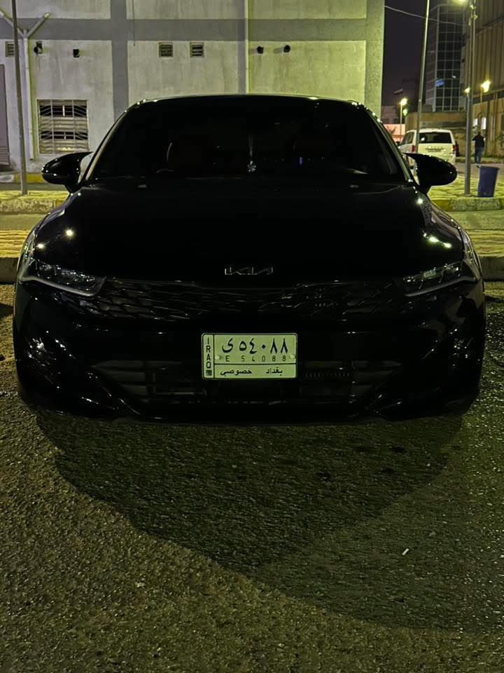 السلام عليكم
K5 (GT Line)
الموديل :2023
نوع المحرك :1.6 تيربو 
عداد المشي : 36 الف ميل قابل للزياده
اللون : اسود
وارد : اميركا 
الحادث:قبغ الصندوك و شوية بالجاملغ بدون دواخل او ايرباك
السيارة اني مستوردها من امريكا

مواصفات :فول عدا البانوراما
1_بصمة +تشغيل عن بعد 
2_حساس جنطه اوتو 
3_اوتو هولد
4_لايت زنون 4 عدسات 
5 _لد نهاري امامي + لد خلفي 
6_كشافات 
7_رادار امامي + كامره رادار امامي 
8_رادار خلفي وجانبي + نقطه عمياء فول حساس 
9_داخل احمر مميز +كشنات جلد
10 _فول تحكم ستيرن +قياده ذاتيه ذكية 
11_كامره خلفية 
12_شاشه حجم كبير 
13_تدفئة كشنات 
14_سايد بريك بصمة 
15_شحن واير ليس 
16_مود درايف 
17_كشن سائق كهرباء 

السياره معتني بيها من ناحية الدهن الاصلي و بانزين بس بيها ملاحضات بسيطة من تجي تشوفها

عنوان : المنصور
السعر:205 و بيها مجال 
 الرقم:***********
