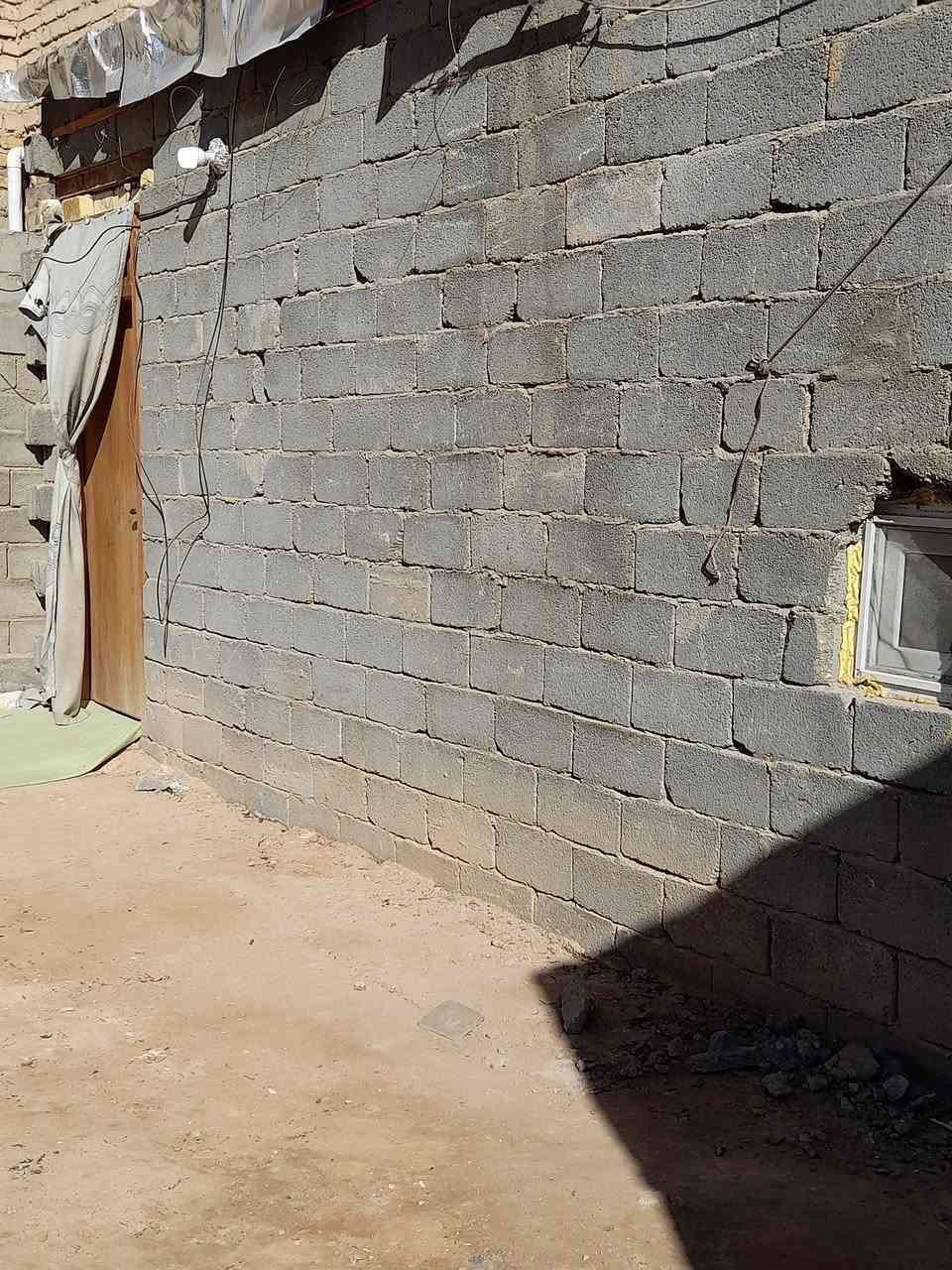 دار للبيع ١٠٠ متر مربع غرفة ٤× ٦ مطبخ وصحيات أساس صب سقف سندويج حي ميسان خلف سكلة الكرعاوي سعر مناسب جدا ٢٢ وبي مجال بسيط الاتصال ***********
