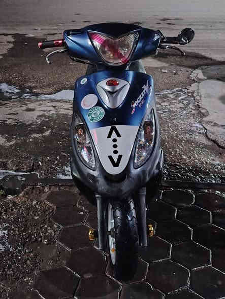 سلام عليكم شباب دراجه للبيع كفاله عامه تجي تكلب وتفحص وتقتنع او مراوس عادي هم السعر 800وبيها مجال حك جيه خاص موجود واتساب موجود ***********
