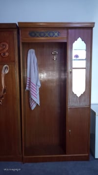 غرف نوم • للبيع • مراسلة عالخاص