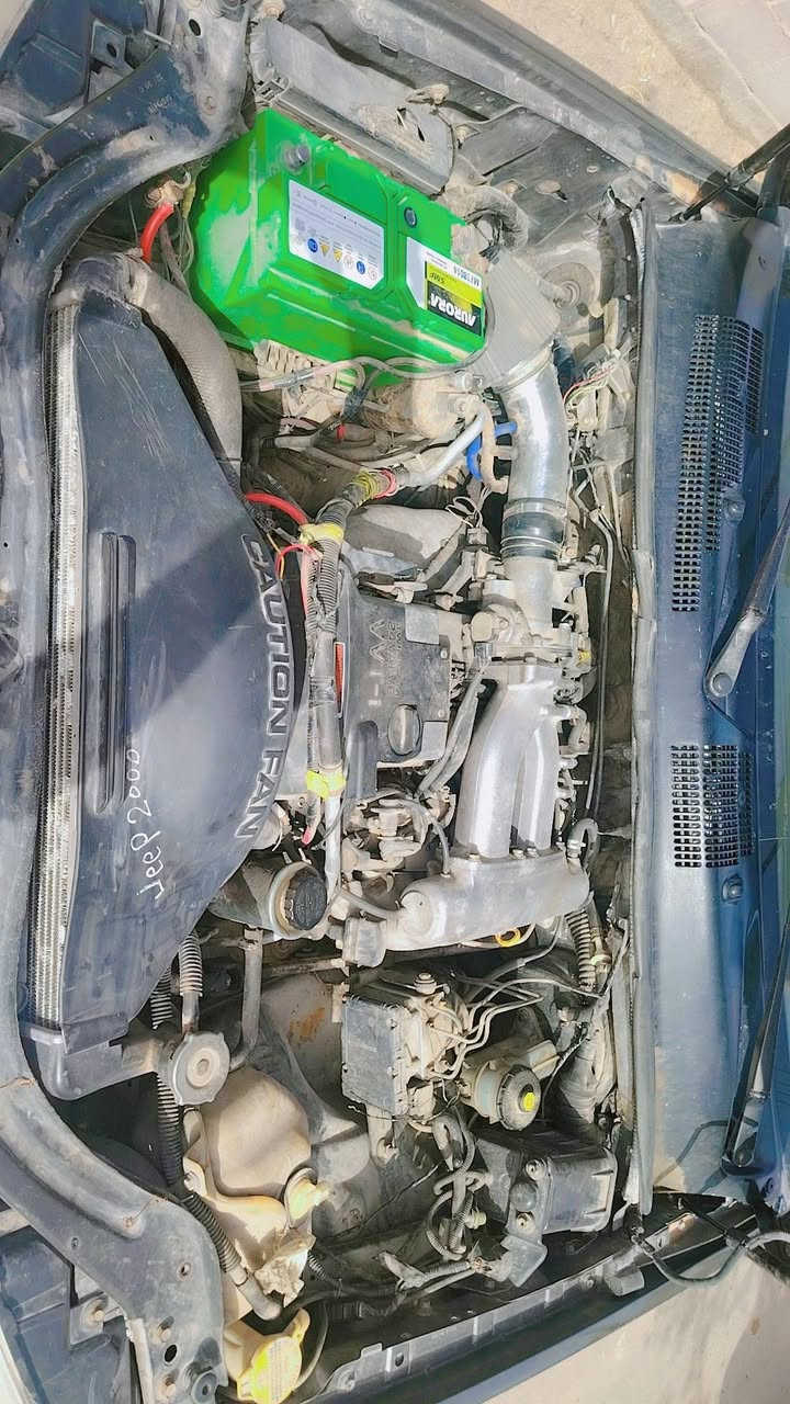 سلام عليكم جيب شيروكي مديل 2000 للبيع رقم بغداد مكانه بصره تفاصيل أكثر اتصل عله الرقم ***********6
