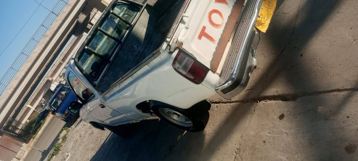 إسلام عليكم
بيكم 2001 فلاحي رقك بغداد شرط التحويل ولغرمات
السياره بيه مكنات معجون بل غماره وتكم صبغ عام 
تخم تاير جديد محرك كير أكسل شرط
مكان السياره كركوك السعر ٦٠ وبيه مجال 
الشري ينتصل بل رقم ***********
