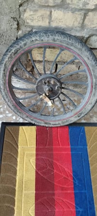 اخوان عندي غراض احتياطيه وكما موضح بالصورة الي يحب يتصل ويدلل قيم واشت...