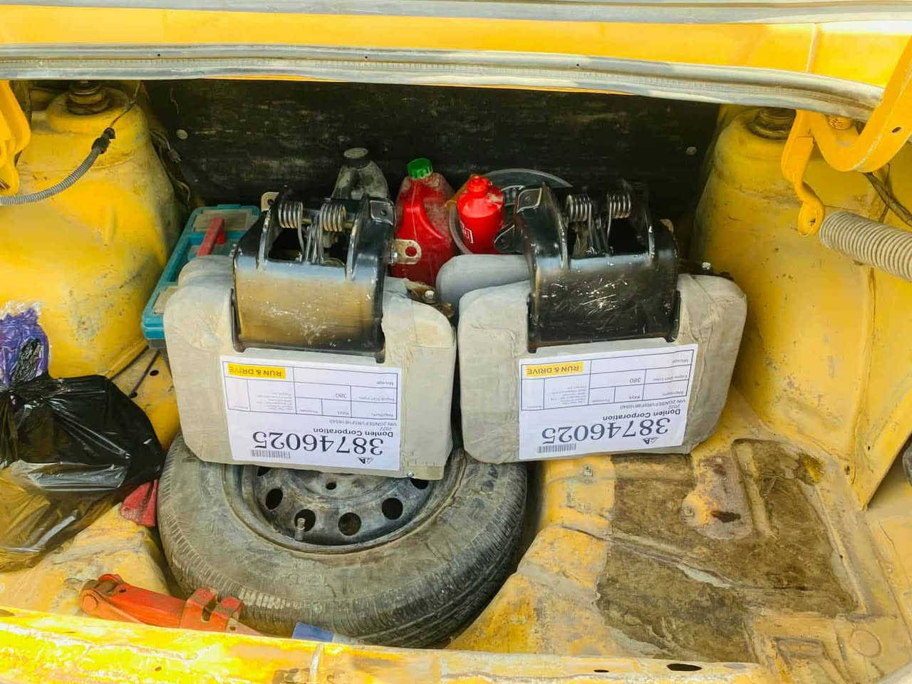 كلابات مال ممر يرهمن جنبي شيري هايسه مدوشمات هستوهن  مكاني الديوانيه السعر 160وبيهن مجال بسيط  
***********
