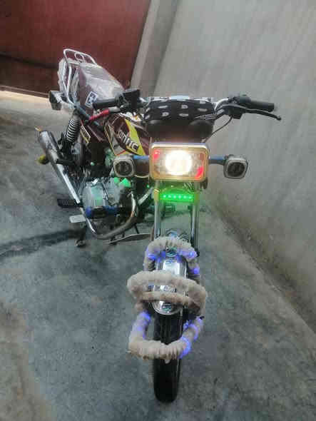 السلام وعليم دراجه للبيع موديل. 24اي نقص مابيهه مكان ديالئ ناحيه جباره  سعر 750وبي مجال شراي يتصل وخاص مفتوح***********
