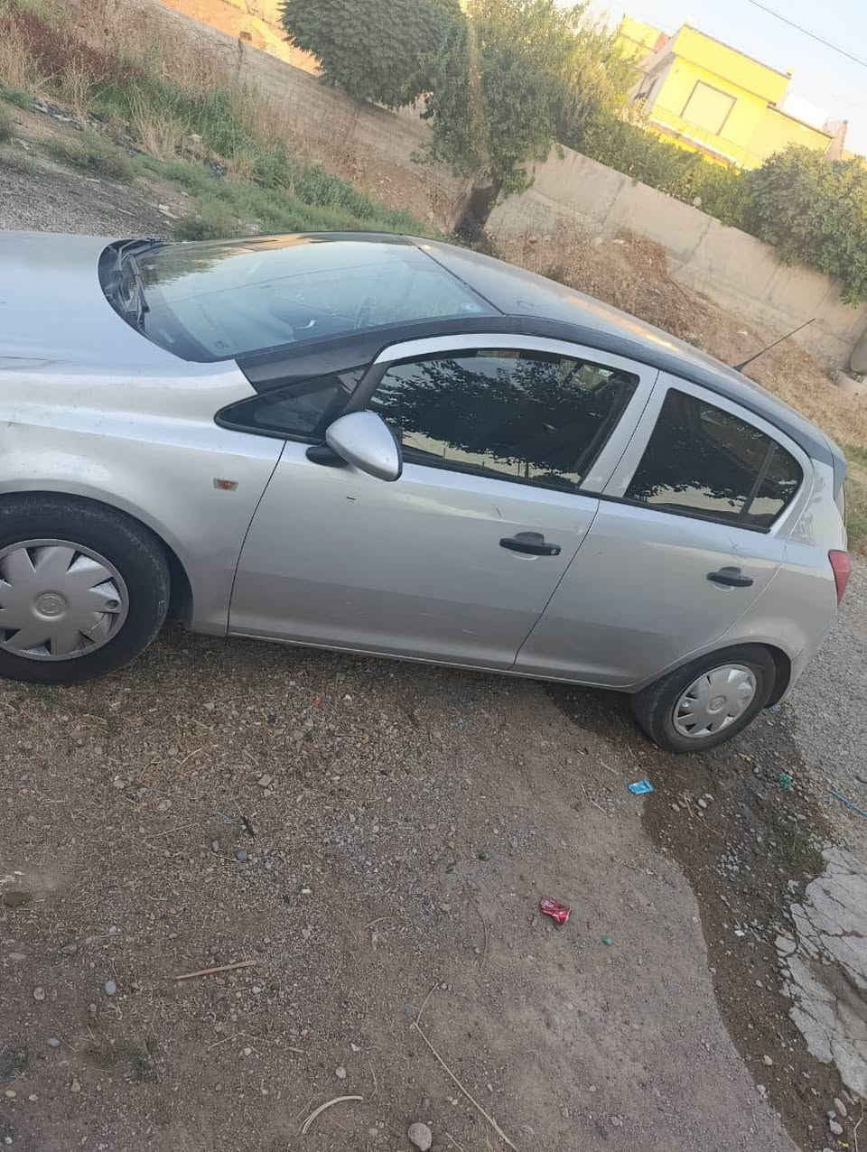 حیزام نیە بە حیزام دەیفرۆشم گیر و مەکینە و تەبرید بەشەرت پێشی هندەک شل بوویتەوە قەپوو قۆپی هەیە  دەرکەی سەکنیش لێدرایە 
٥٣ وەرەقەو مەجال 
رەقەم*********** شقلاوة, أربيل
