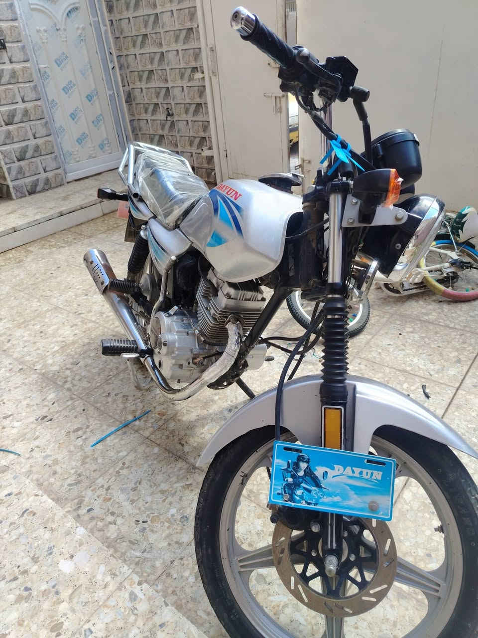 دايون ٢١ رصاصي آصولية تترقم وين ما تريد كلشي بيها بلادي حته البستم سعرها مليون ***********
