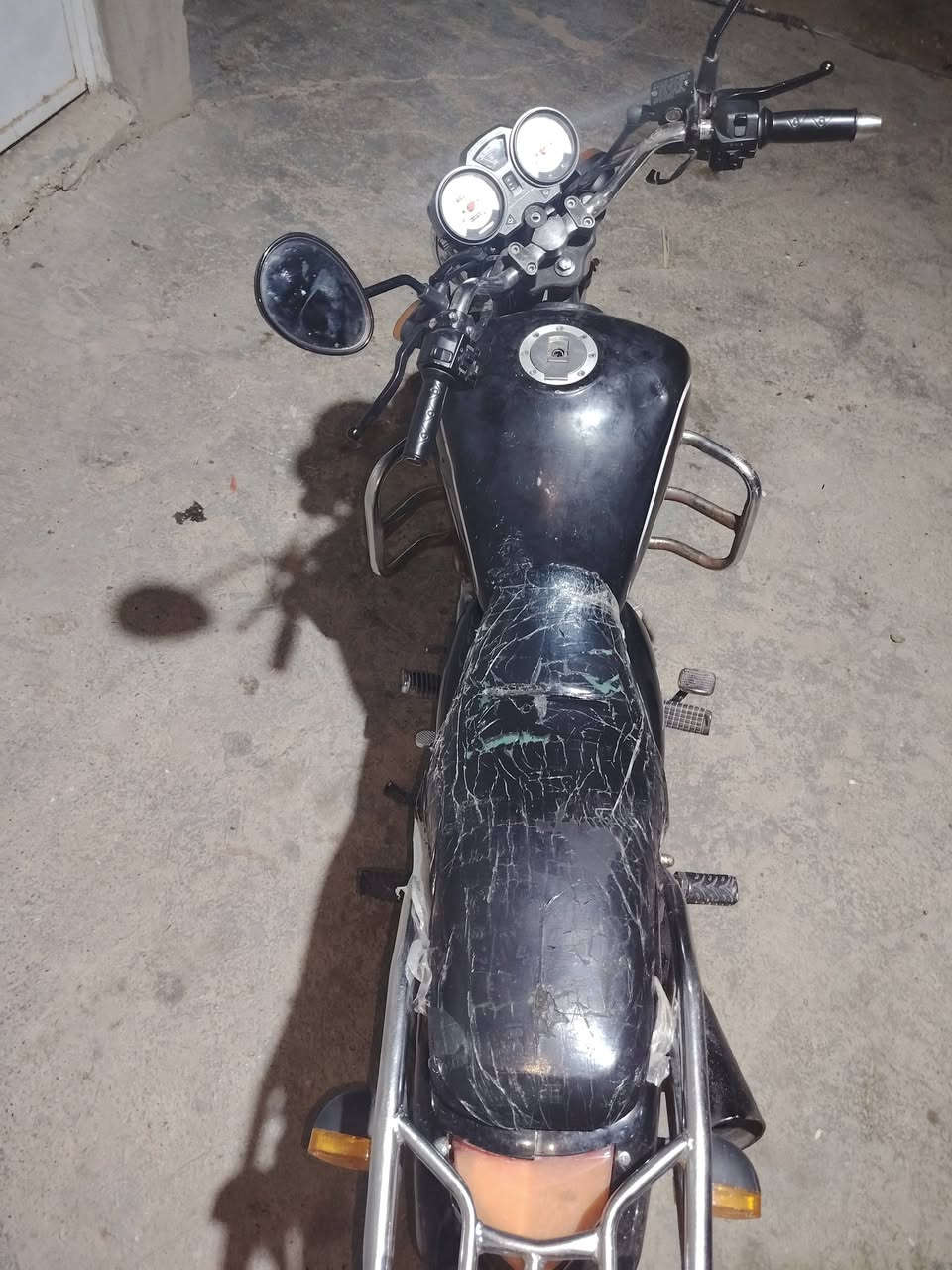 السلام عليكم دراجه MZ محرك 150 سعره 850 وبي مجال ماطور فول نضافه  والتواصل عله هاذه الرقم ***********
