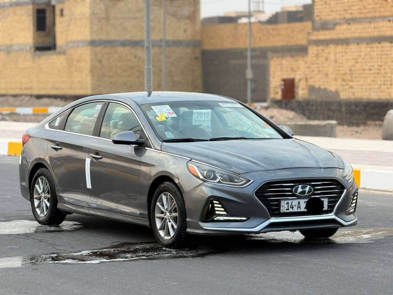 السلام عليكم للبيع سوناتا 2019 رقم بصره الجديد دولي صاعده هزه سنويه إصدار جديد وارد أمريكي بيها بنيد مبدل وصبغ مقدمه الجاملغات صور الحادث مرفقه ب المنشور السياره جديده ماشيه اقل ال 90 مواصفات شاشه تحكمات ويل كب كشن جلد محرك 2400 السياره جاهزه ما نقصها شي
السعر 120 وبيها مجال 
مكان السياره ناصريه 
***********
