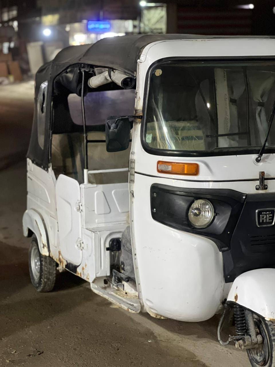 سلام عليكم تكتك بجاج لبيع موديل 21شهر 6أوراق صولية كاملة الترقيم بسمي محرك مفتوح لاتنقيص ولاتبخير دوشمة جديد سعر 5800وبيهة مجال مكاني بابل دبلة الاستفسار على رقم***********
