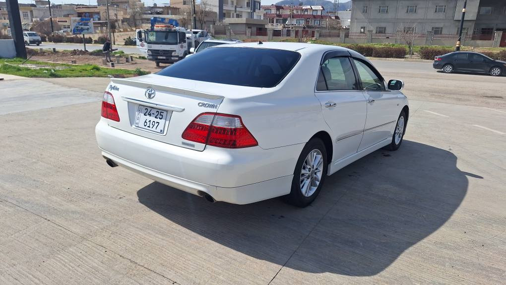 شاهین ۲۰۰٦ڕوویاڵ سەیارەکە ماشااللە لۆک تەنها شوین لیزەکانی بۆیاخ بیلاد سپۆرتی یابان ناوزەد فۆرمیکا هەمووگیانی ئیش دەکات گیڕومەکینەی نەکراوەتەوە بێ دوکەڵ مەکینە بچوکی گیڕگەورە ئاڵتونی بازاڕ مەڕغوب سەیارەکە لەقوەت وهەڵمەتی خۆی بیزارە. تبرید ساردوگەرم کوشن کارەبای پینج بسمە بسمە ڕەساسی. سعری ٥٥گەڵا ژ.م ۰۷۷۳٤٤۳۱٥۱۰کۆڕەک ۰۷٥۱٥۱۷۲۳٨٦ ناونیشان/ڕانیە رانية, السليمانية
