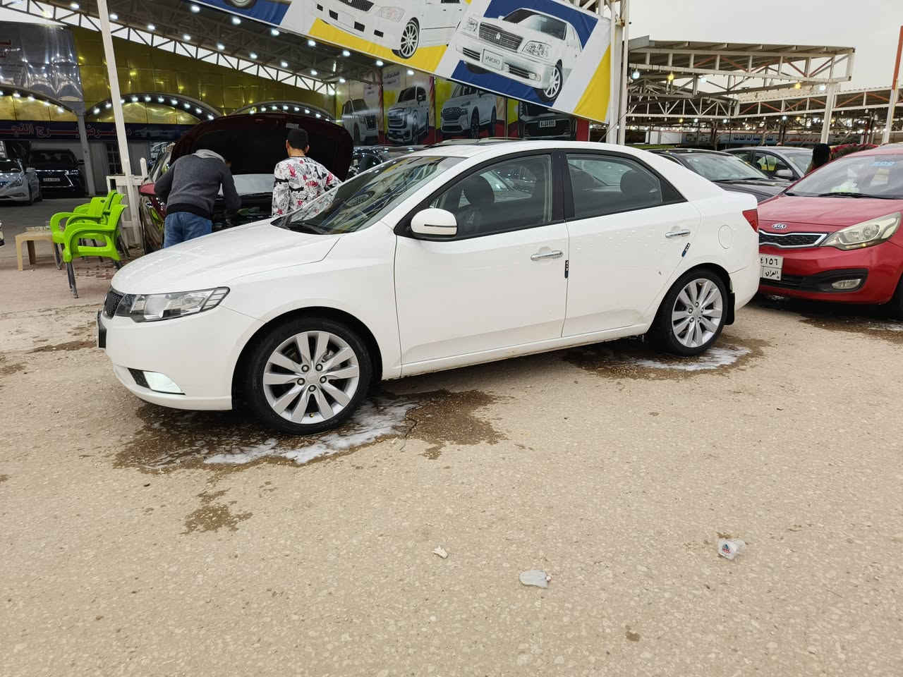 كيه سيراتو موديل 2011 
فول مواصفات واحد على واحد
فتحه سقف 
مري شفط 
اشاير مري 
4دسك حساسات
كروز مثبت سرعه 
تحكم ستيرن جهتين
ويل كب كروم 
يدات نيكل 
كيج حماوه مو كلوب 
مكينه كير حداديه تخم تاير جديد
برغي ما بيه نقص 
ماشيه ٢٠٠ حقيقي 
سياره جديده مال جناي 
رقم اربيل انكليزي بسمي 
هزه جديده سنويه 2031 
تحويل وكاله ثاني يوم
بيه صبغ بنيد وجاملغ 
سعر ١١٣ وبيه مجال 
مكاني نجف للستفسار تصل 
***********
***********
