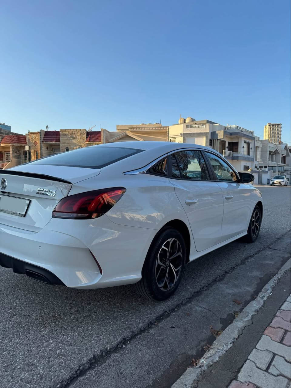 Mg gt 2025 
- [ ]  بێ بۆیاخ - بێ تەعدیل  
- [ ] گێر عادی - بەسمە - شاشە کامێرا - حەساس شتی تر ….
- [ ] ٢ سویجی بیلادی 
- [ ] 15.000 کم رۆیشتوە
- [ ] رەقەم هەولێر 
- [ ] وەکو سفرە 

نرخ:- ٩٩$  
 *********** أربيل, العراق
