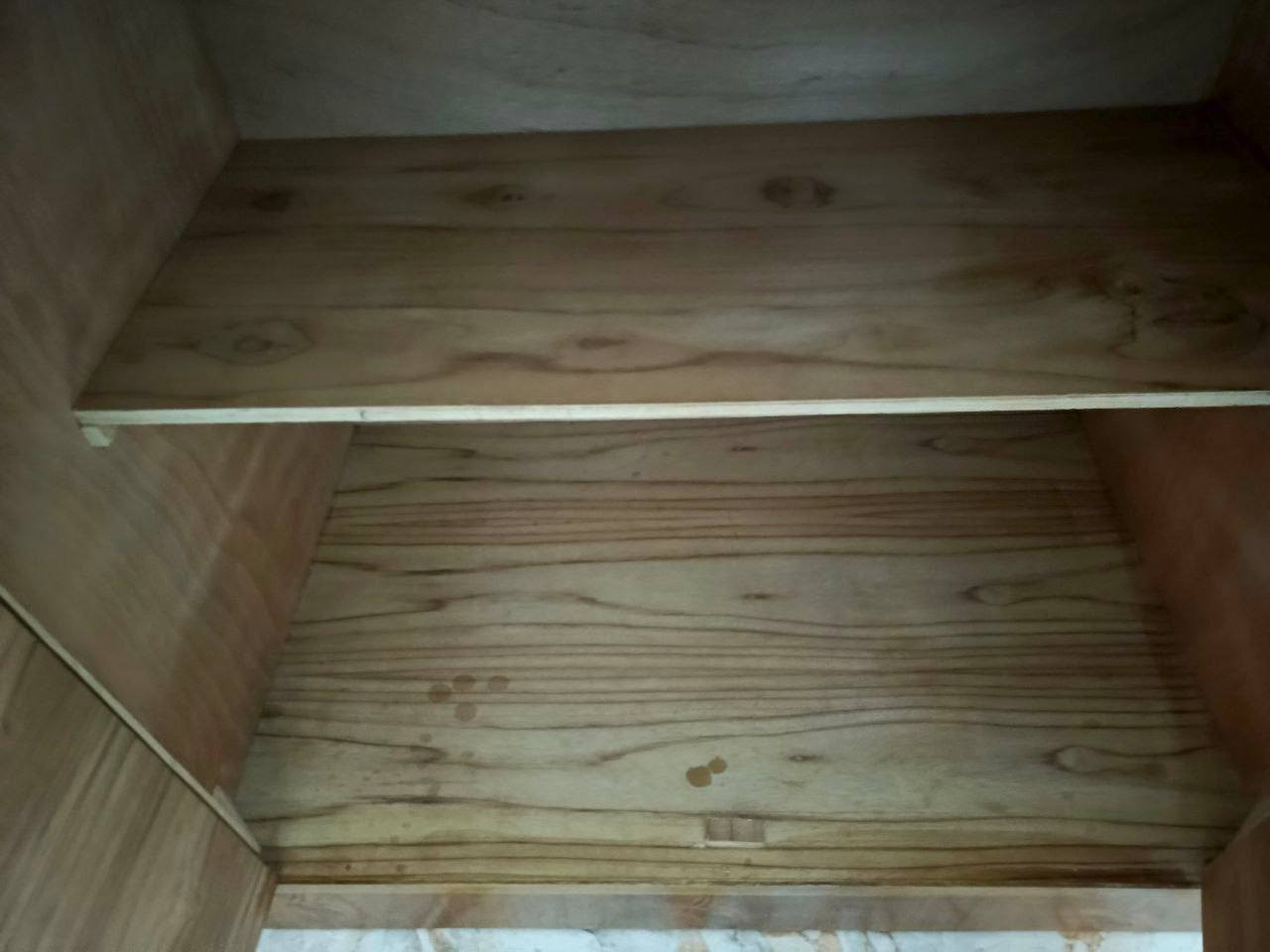 السلام عليكم بوفيه تفصال صاج للبيع المكان ابو دشيرالهاتف ***********
