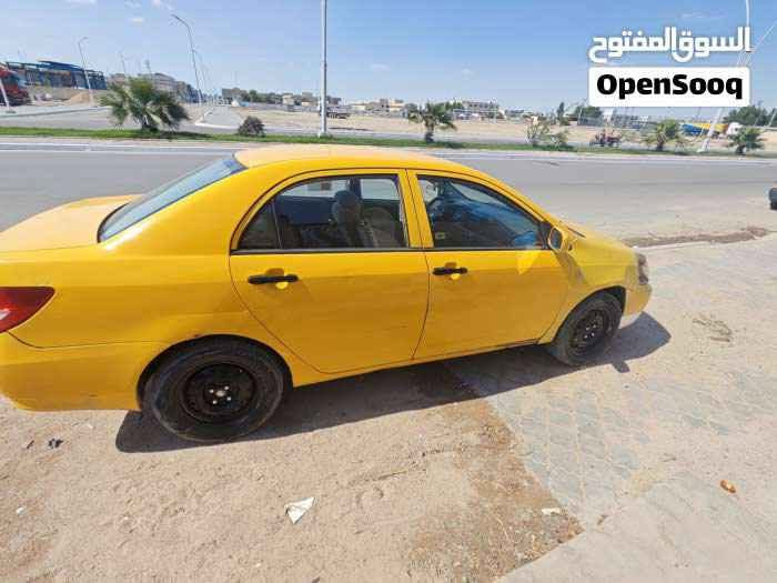 بي واي دي موديل 2019 ضربتها جاملغ امامي جهة الراكب وبيها شوية ملاحضات ثانية رقم ذي قار السيارة تخلص اقساطها بشهر ال  12هاي السنة عليها غرامات وهيئة يطيح من سعرها السيارة تحتاج شغلات بسيطة جداً...
*********** البصرة الزبير البصرة, العراق
