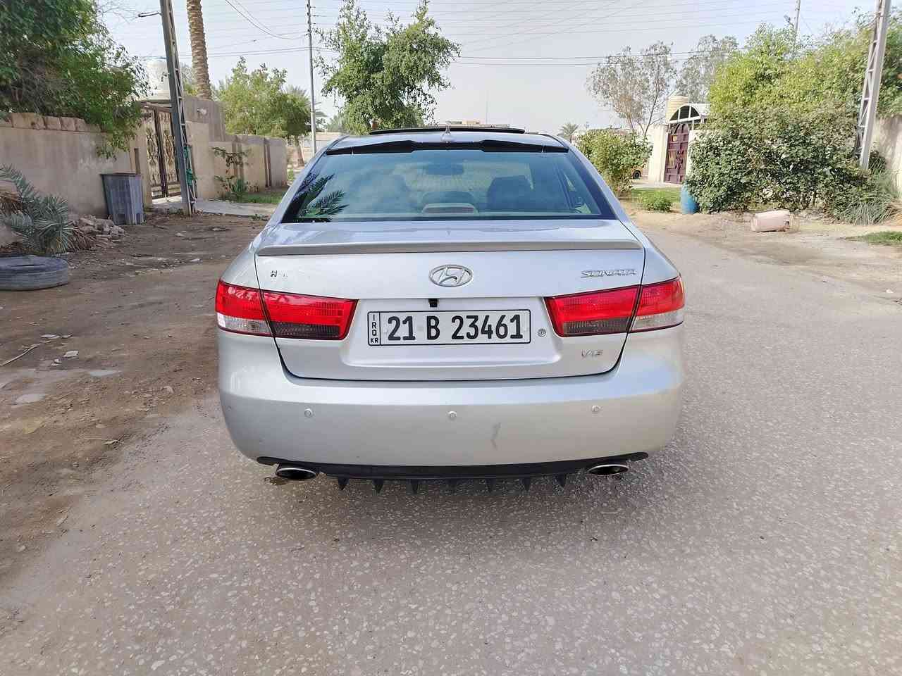 سوناتا ٢٠٠٦ خليجي محرك ٦ سلندر ٣٣٠٠ فووول مواصفات رقم وهزه جديده شرط التحويل
قطعة َوحدة تبديل(باب السايق) فقط ومكانيين بارد كلش بسيطات والباقي كفاله 
فتحة.. كامره دوارة.. شاشه.. بصمة.. تشغيل عن بعد
السياره جاهزه للأخير بدون نقص
محرك بلادي مكفول
كير مكفول
حداديه جديده وتخم تاير جديد
تبريد ثلج
مكاني بابل حله ناحية النيل
بيع أو مراوس حسب القناعة 
السعر ٩٧ وبيها مجال بسيط

***********
