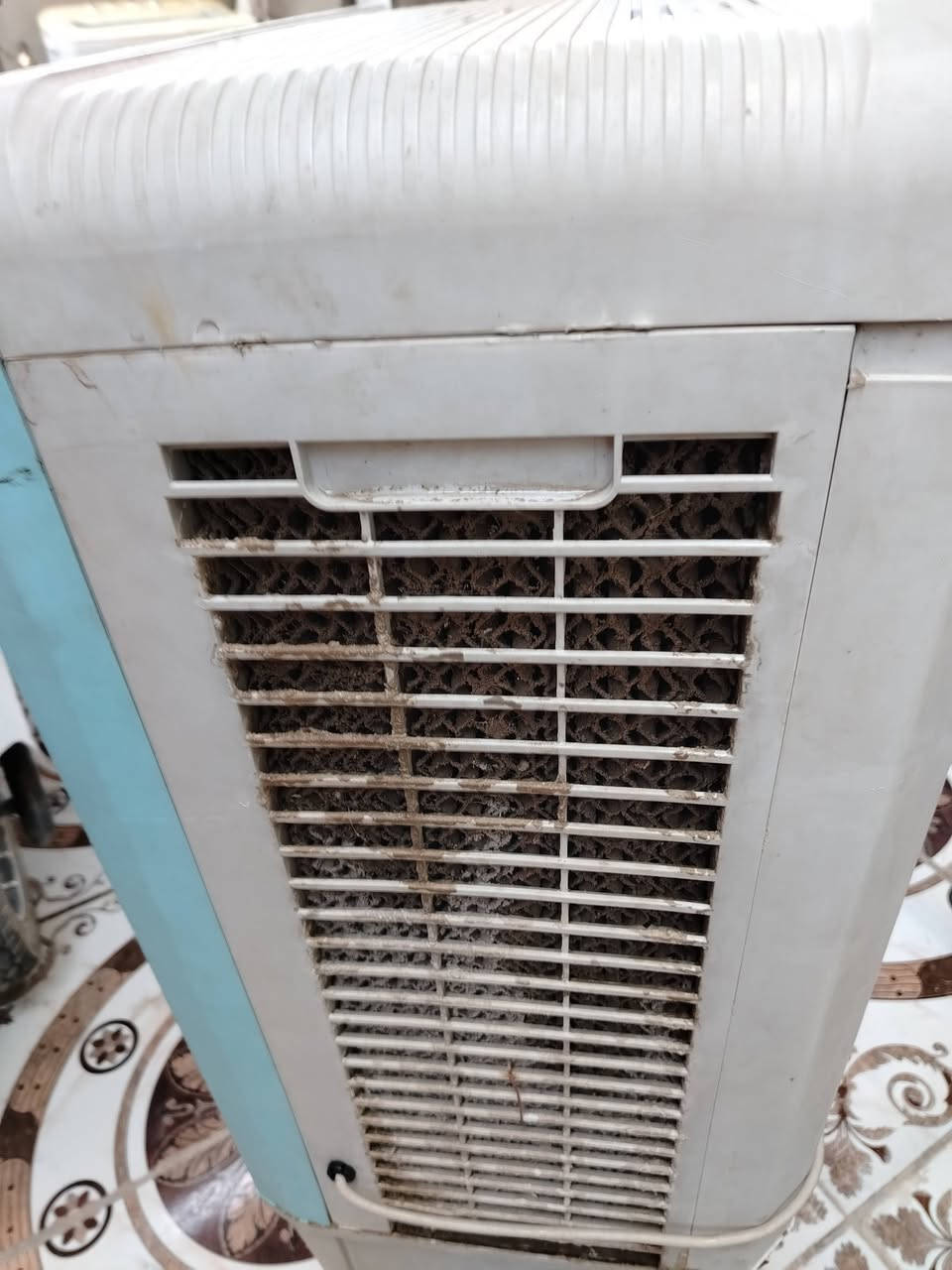 للبيع كوفيرة استعمال فصل واحد جاهزه عالفحص السعر ٧٥ وبيه مجال للإتصال خاص او *********** بيه واتساب
