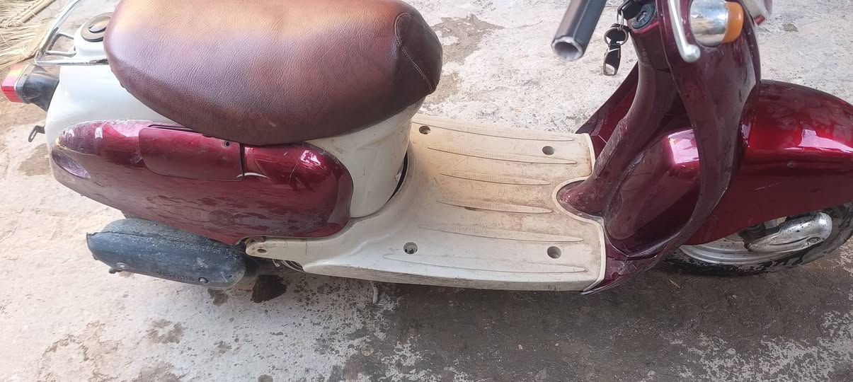 سلام عليكم دراجه كلاسك عبد الحليم دراجه ما مفتوحه ونظيفه شلعه ومعدل ودراجه سلف هندر كهربائيت كله شغاله  بيه نقص بس العداد وطوافه مال البانزين سعره 250 وبيه مجال


**إذا كنت صاحب هذا الإعلان وتريد حذفه لأي سبب، رجاءا أرسل رسالة إلى الدعم الفني**