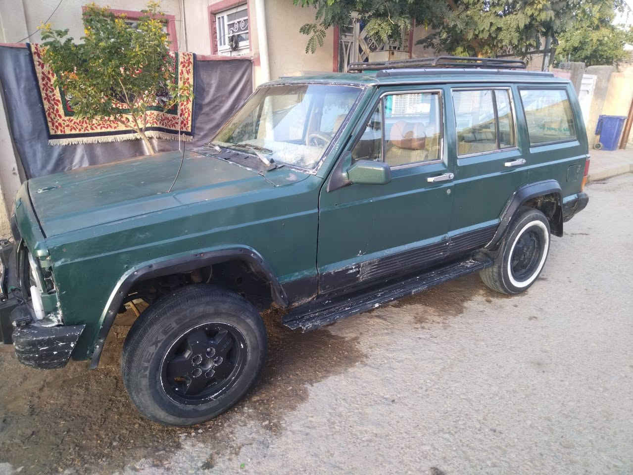 سلام عليكم سياره جيب شيروكي مديل 92رقم واسط محرك بطه ثنين ونص مكاني كوت,***********
