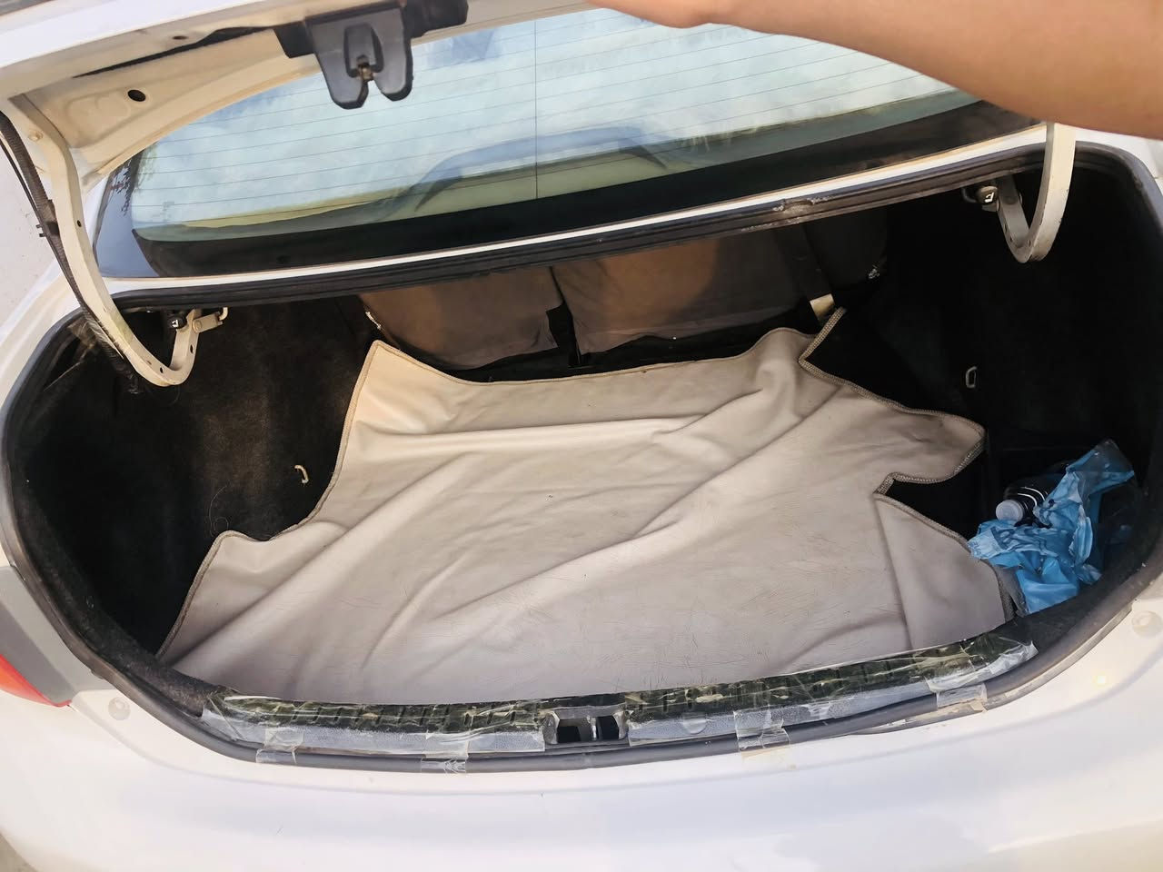 كرولا 2010. امريكي
كلين كفالةعامه 
محرك 1800 
رقم انبار 
السعر 130  بيها مجال 
***********
