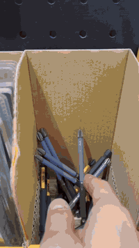 كل اللي تحتاجه… بميدالية وحدة 🔑🛠️

معرض أسعد شروكي
لبيع جميع العدد والأدوات والإكسسوارات الصناعية وبأفضل تشكيلة من أرقى الماركات العالمية.
نوفر لكم جودة عالية، أسعار تنافسية، وخدمة تعتمد عليها… لأن ثقتكم هدفنا

📍 العنوان: بغداد – جميلة – شارع خير الله
قرب حسينية الأنصار – داخل فرع أضواء جميلة

🚚 ويتوفر توصيل إلى كل محافظات العراق
📞 ***********
