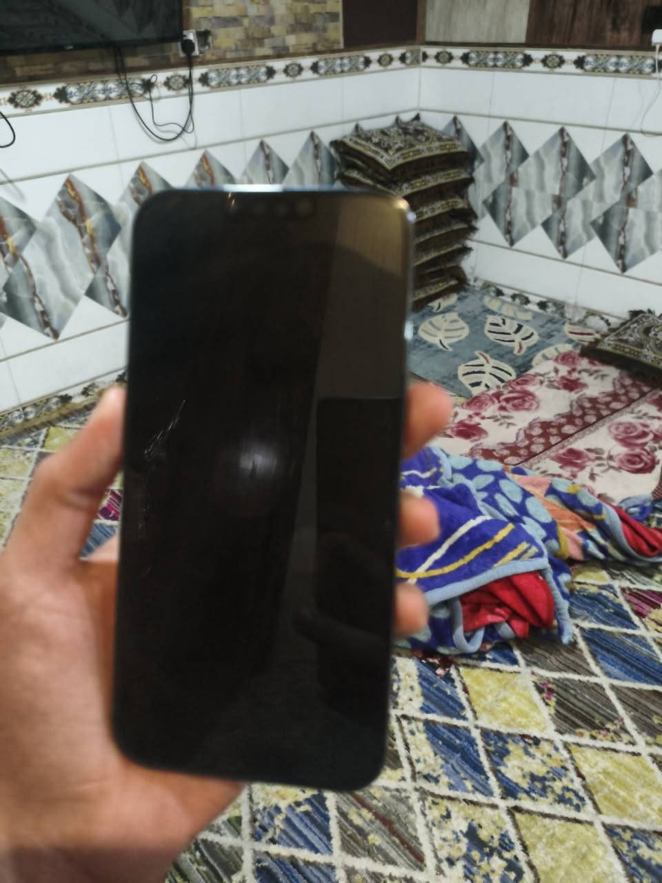 سلام عليكم ايفوان 13برو ماكس ذاكر 256شرق اوسط شرط الفحص نضاف 99/100دبل سيم بطاريه 96لون بحري 750اتصال ‏‪0774 077 4429‬‏مكفول من كلشي
