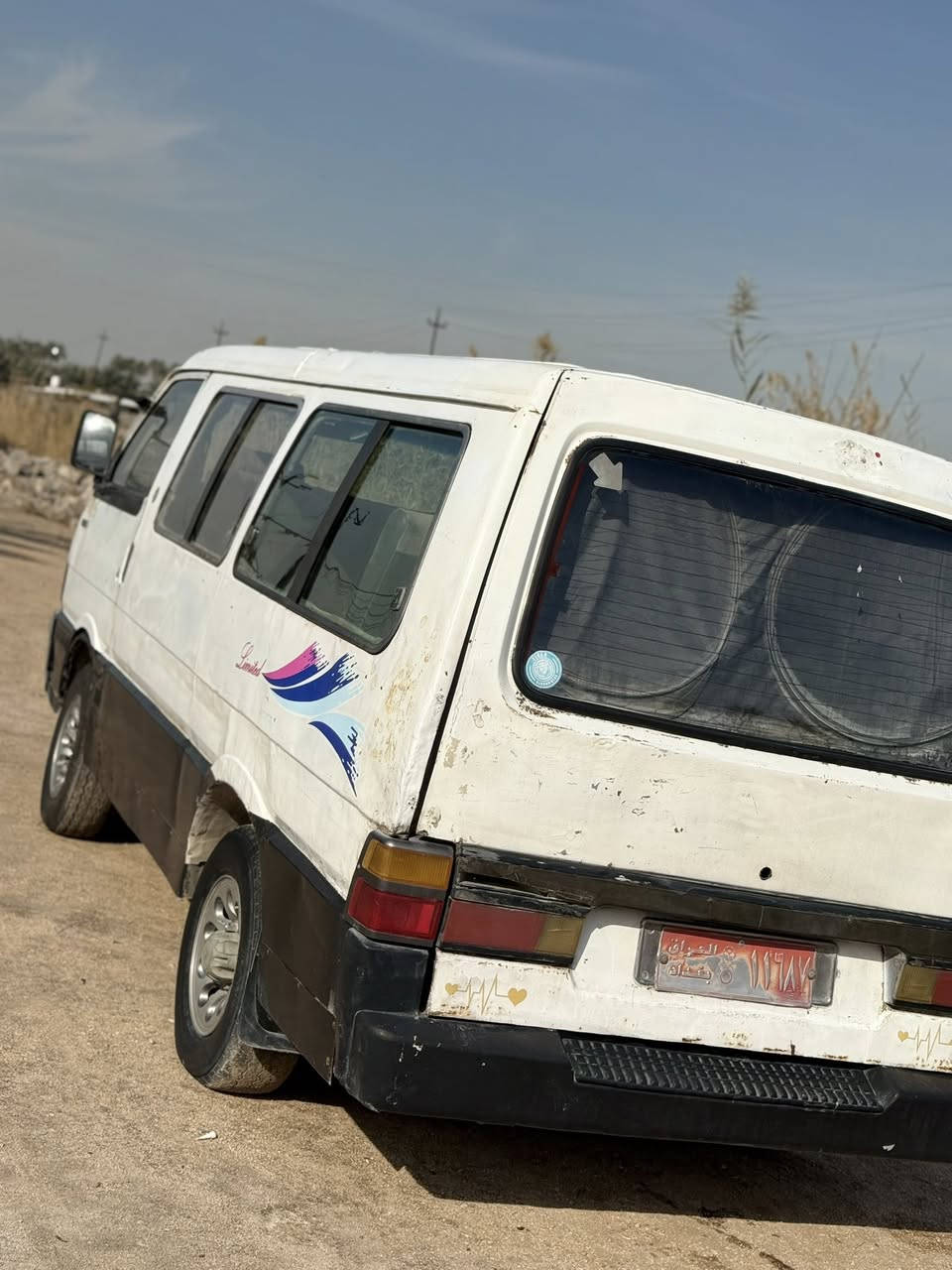 بستا للبيع  موديل 93 بيهه رعي ابيع كوم حديد مكينتهه جفتناهه  وطلع بيهه صوت وتراوح ابيعك  كايمه سياره فقط عوزهه مكينه 15وبيهه مجال ***********
