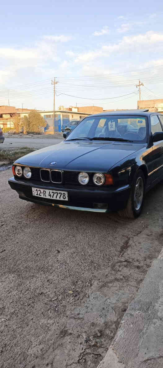 السلام عليكم
BMW موديل 92،     حجم 525  كبس عدله  أصل وفصل  كير عادي فول فول نشاط 
اسلايت 4جامات كهرب  بور استيرن سستم صوت
محرك وكير ابشرط  صدر أمامي وخلفي  جديد 
كهربائيات كلها شغاله وما ملعوب أي شي بيها وضع الشركه
السياره بدون أي حادث  صبغ عام للجماليه فقط
هزه وأرقام وسنويه جديد سنويه لي 29 
كابون ما امسجله خلاص    شرط الوكاله والتحويل
اترايك وين ما يعجبك  السياره ما بيها أي نقص  
السعر 60    وبيها مجال قليل
الاستفسار    ***********    مكان السياره موصل
