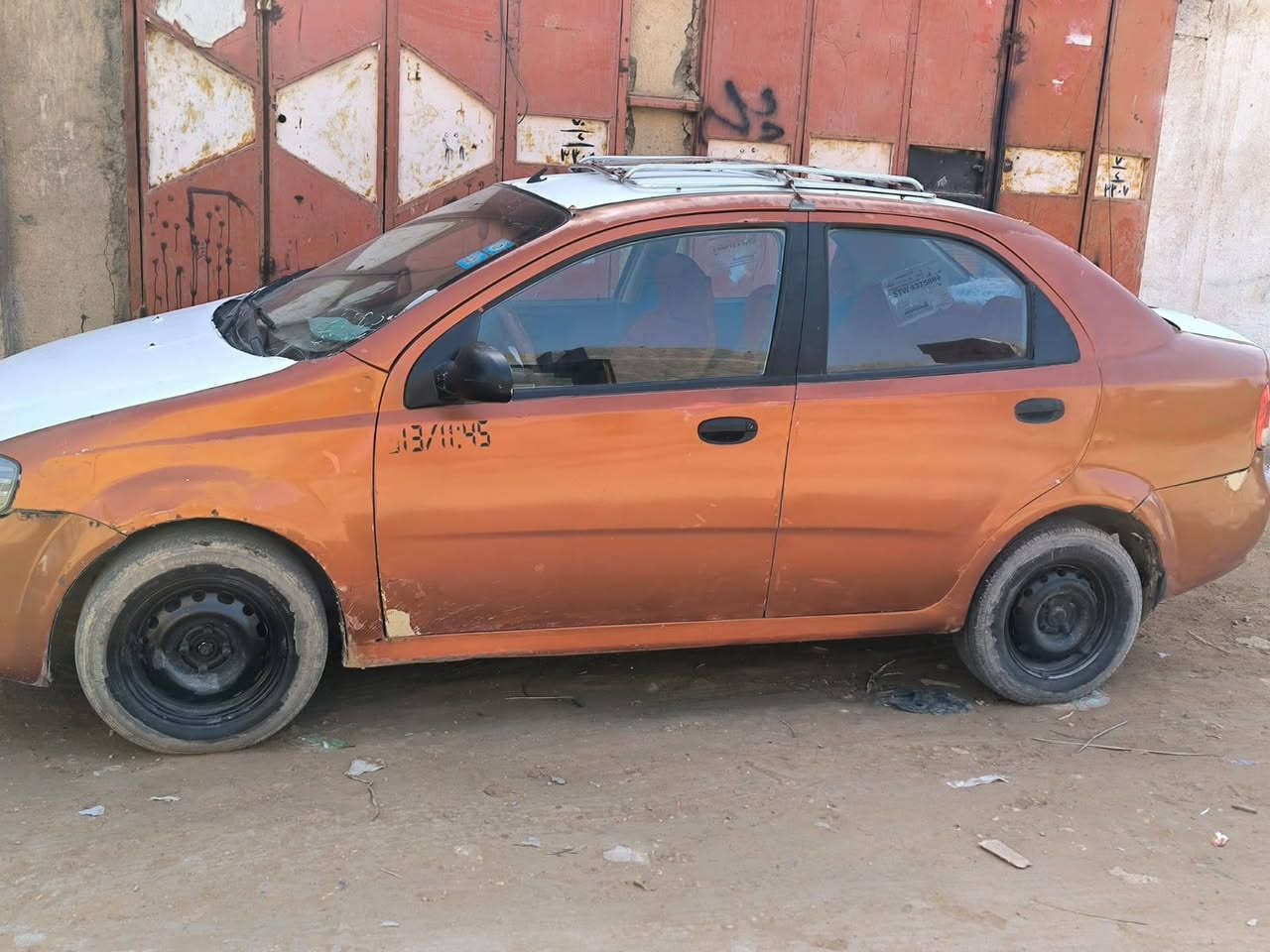 اخوان سياره افيو موديل الفين وسته مكينه كير خير من الله حداديه مسويه جديده السياره بسمي السعر 37وبيه مجال***********
