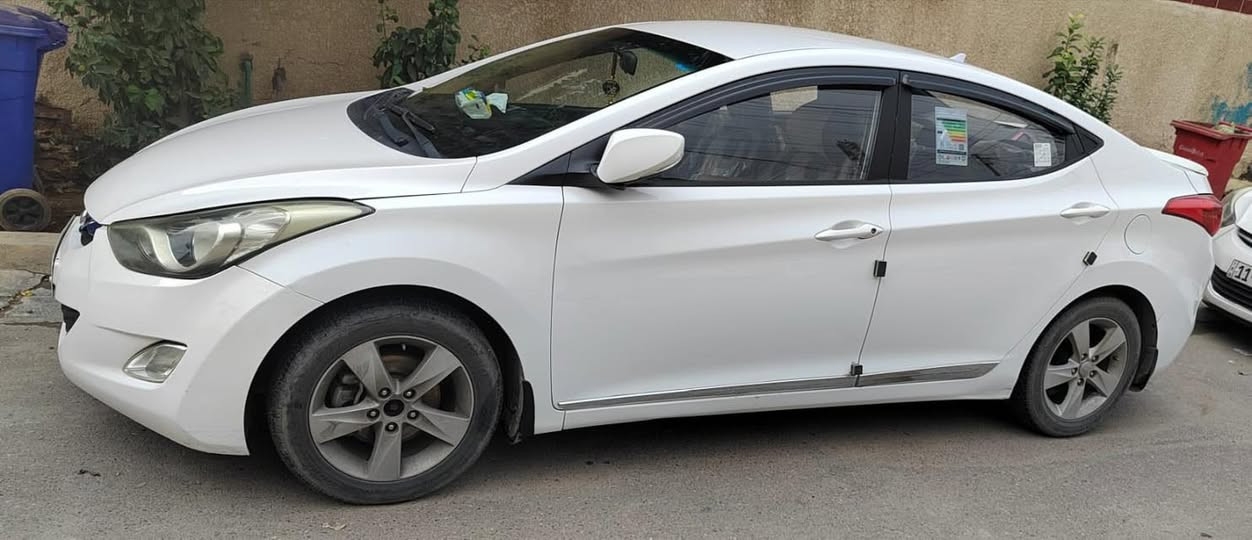 للبيع الالنتره 2013 مكينه 1600 ماشيه 120 الف سنويه وهزه جدد كفاله عامه بيها بس الدوسه وبارد بلبنيد بس الباقي كفاله جديده كلش ***********
