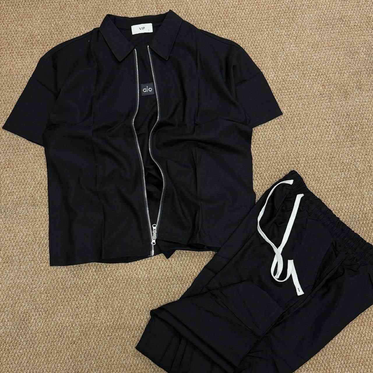 سوت رجالي صيني 3 قطع  خامه وقطعه ولا غلطه 👌

قياس XL --5XL

الشد 20 قطعه  4 الوان ب712 الف


**إذا كنت صاحب هذا الإعلان وتريد حذفه لأي سبب، رجاءا أرسل رسالة إلى الدعم الفني**