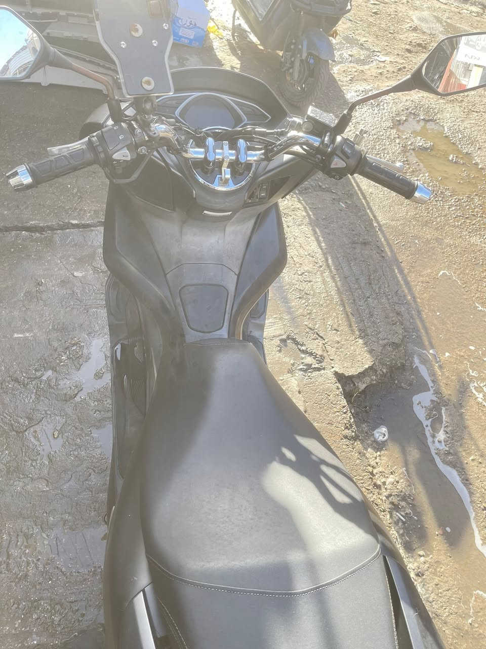 السلام عليكم دراجة pcx جيل الثالث اسود طافي وارد كوري  دراجة مماشيه بلعراق 

العنوان سوق بغداد القصر الابيض 

13ونص  دراجة رنبه 

***********
