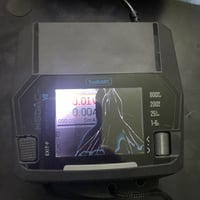 يو بي اس • ٨٠٠ واط • شاشة مكسورة