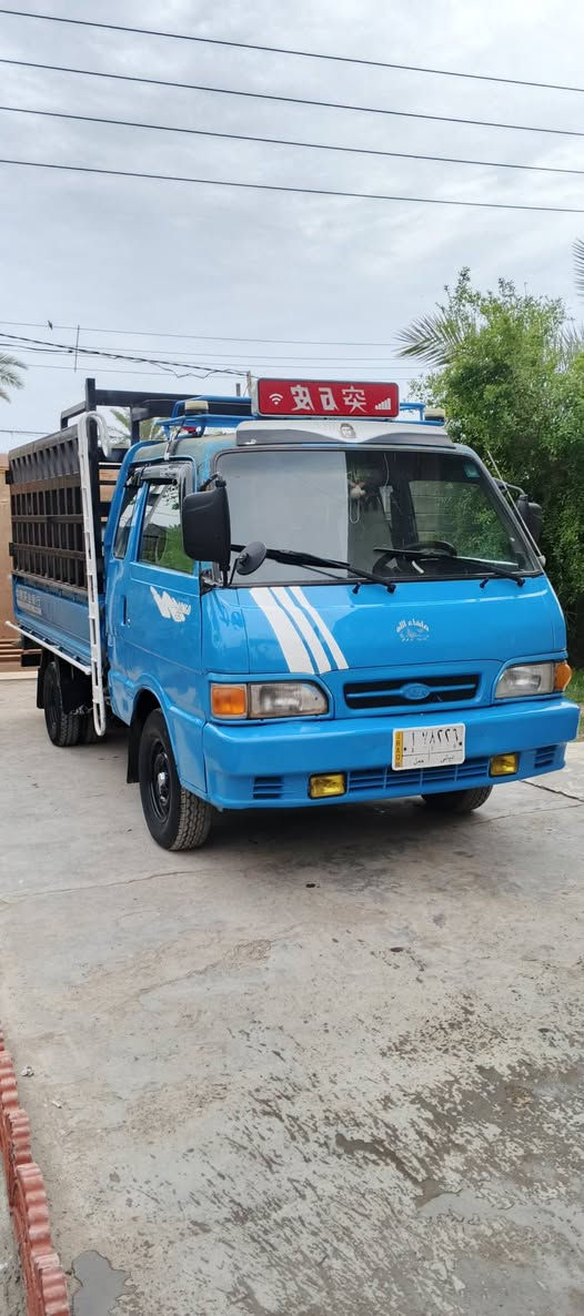 سلام عليكم 
كيا حمل موديل 96 سياره مكفوله من كلشي صبغ دوسات فقط سياره بلاديه محرك كير جدد تخم تاير كهربائيات كله شغاله صدر امامي خلفي محجر تفصال دوشمه جديده جام كهربائي تقفيل بوب باتري داينمو سلف مشط بور جدد سياره رقم ديالى تحويل مباشر شاصي مكفول 
سعر اتصل وتدلل الموشراي لا يتصل *********** 
مكاني بغداد المعامل
