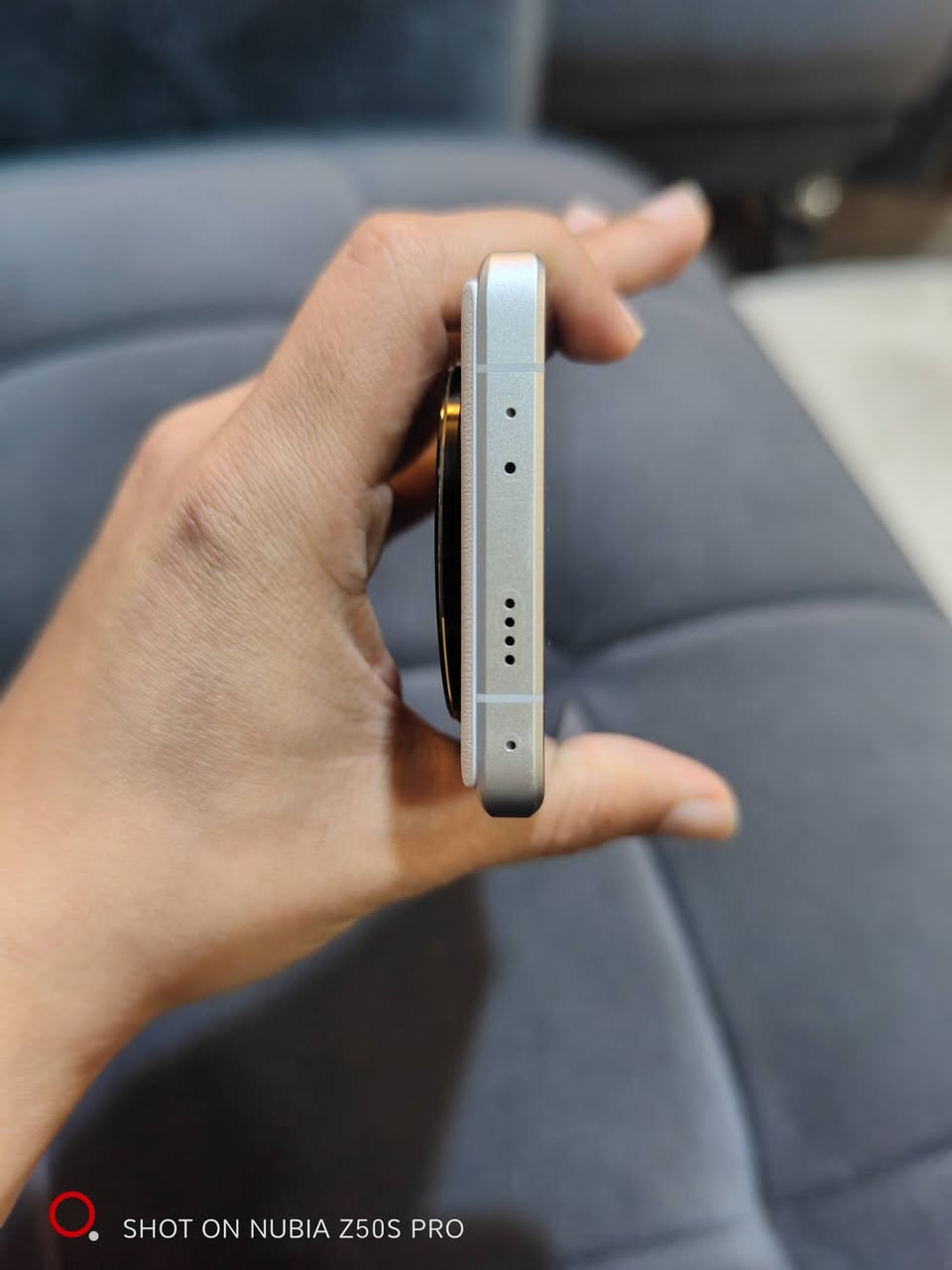 Mi13 ultra 256/12
نسخة عالمية(انتبه عالمي وليس صيني)
فول نظافة
مع ملحقاته
يوجد طبع بسيط في الأسفل كما موضح في آخر صورة

للمراوس مع ريد مجك red magic أو روج فون Rog phone 
مكاني أربيل أو موصل
لا يوجد توصيل


**إذا كنت صاحب هذا الإعلان وتريد حذفه لأي سبب، رجاءا أرسل رسالة إلى الدعم الفني**