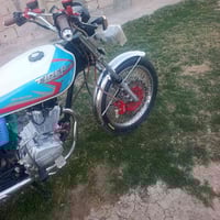 موتوسيكل • اوراق اصلية • قرب جامعه بابل