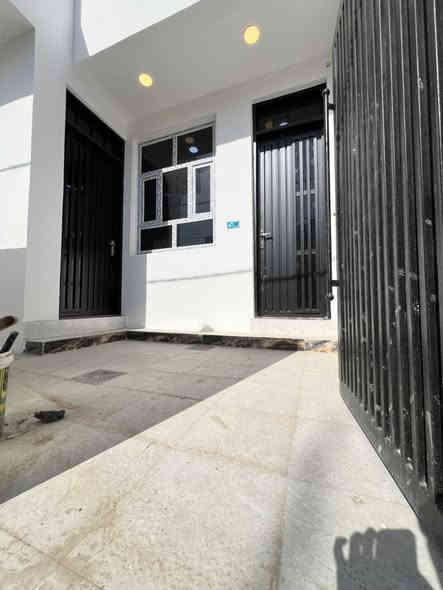 🏠 دار للبيــــــــــع
فـــــي حـــــــي الصحــــــــة
مقابـــــــل گازينـــــــو مارينــــــــا أو خلـــــــف المدهـــــــش
________________
المساحـــــــة // 100م  #طابـــــو #زراعـــــي #سنـــــد 25 
الواجهــــــــــة  // 7م
________________

🧱🏗️ #الطابــــــــــــــق #الأرضـــــــــــــي
غرفــــــــــة وصالـــــــــة وهـــــــــــول ومطبـــــــــخ ومجمــــــــــع صحيــــــــات داخلــــــــي وخارجــــــــــي وطارمــــــــــــة ...
🧱🏗️ #الطابــــــــــــــق #الثانــــــــــــــــي
غرفتيـــــــــــن وهــــــــــول ومجمـــــــــع صحيــــــــــات ...

________________💲
السـعــــــــــر 138 مليـــــــــون ممگـــــــــن تفـــــــــاوض 
________________💲

#مكتـــــــــب
                🏘️أمــــــــلاك بابــــــــل للعقـــــــار🏘️
#الكائـــــــــن
                                واتســــــــاب 
        ***********📞☎️📞***********
   شارع_الكرامة_قرب_الضريبة_مقابل_التخطيط_العمراني
_____________________________________________
